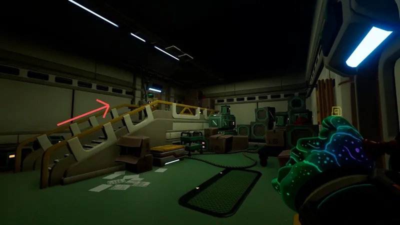 Arrow showing the stairs that lead to the boxes